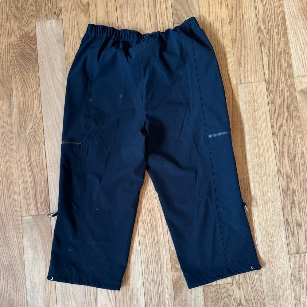 Zenergy by Chico's Black Capri Pants - Women's Size 0 (Chico's Sizing)
